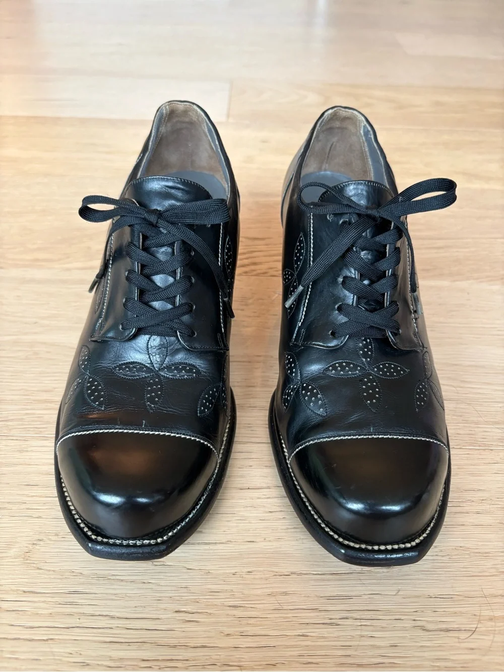 1940s 1950s Black Leather Heeled Oxfords Shoes Size 7.5 B Supple Leather
